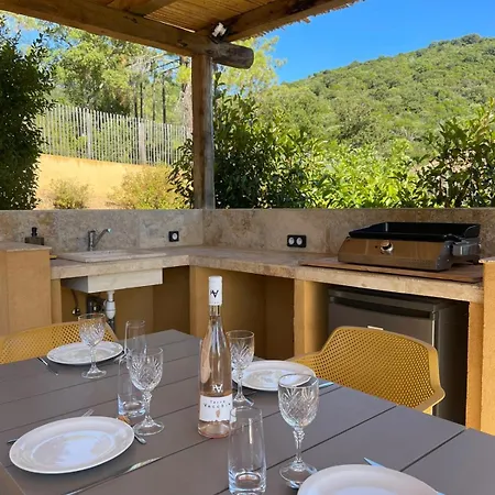 La Bergerie De La Crique Bleue *