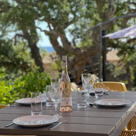 Villa La Bergerie De La Crique Bleue