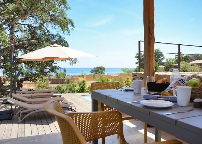 La Bergerie De La Crique Bleue *